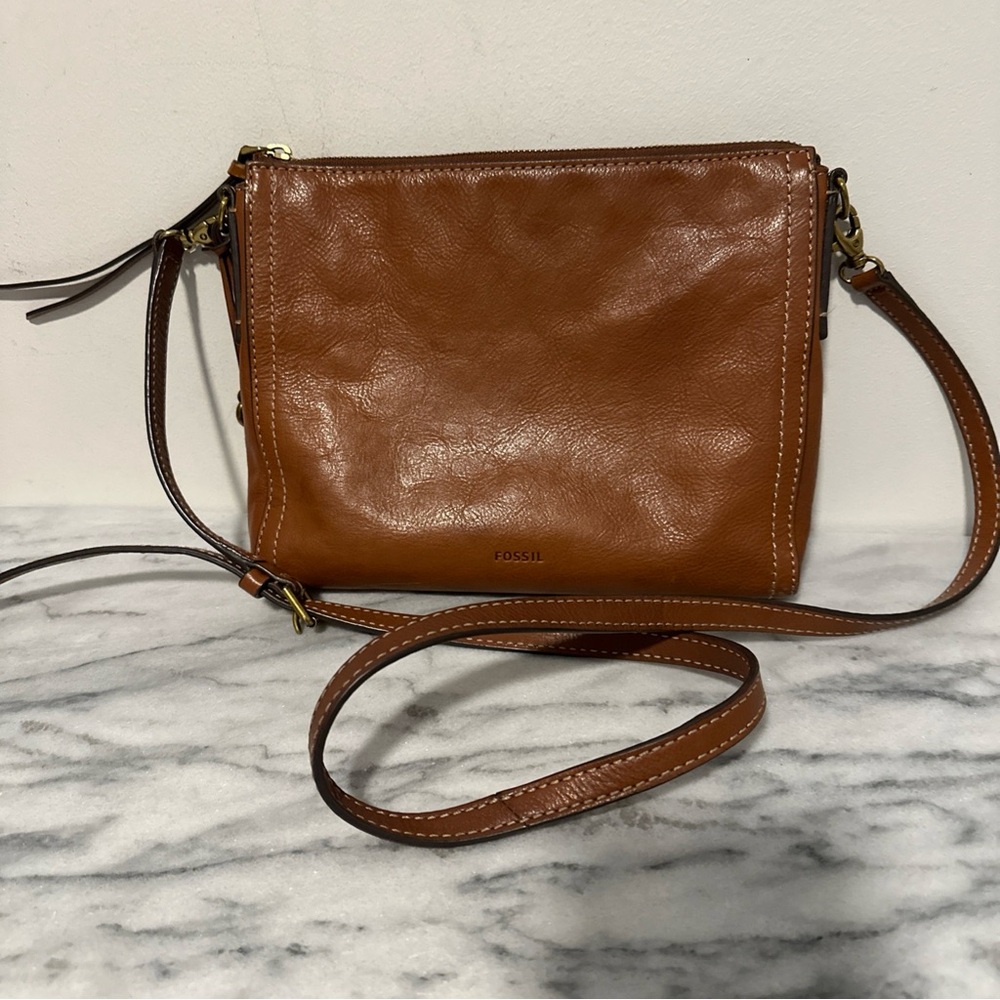 Fossil Brown Leather Crossbody Bag with key charm - Picture 8 of 14